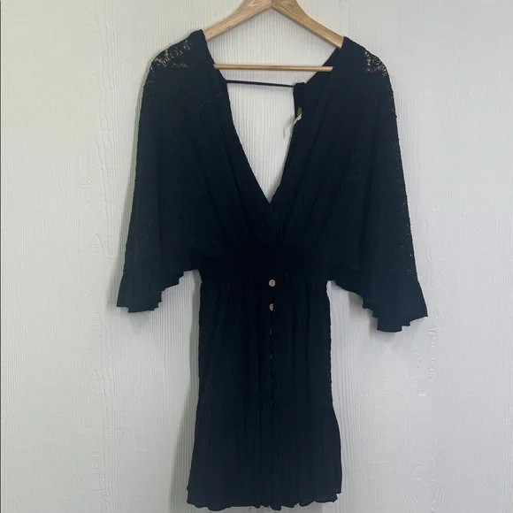 Free People - Black Lace Button Smocked Open Back Short Romper Size Medium - Picture 8 of 11